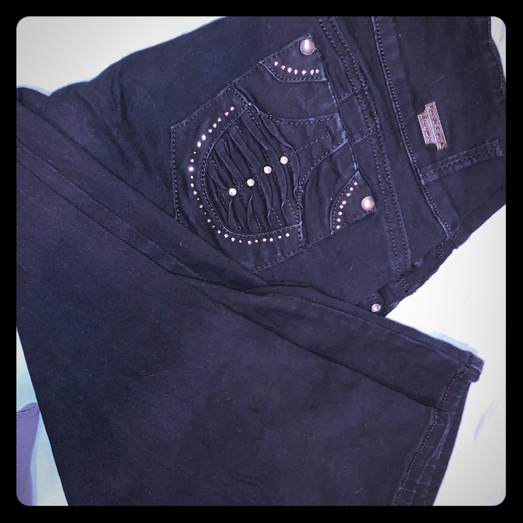 Tush Push Capris